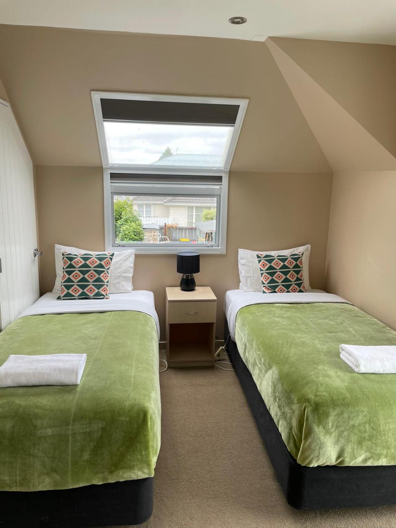 Alpha Motel Christchurch Exterior photo