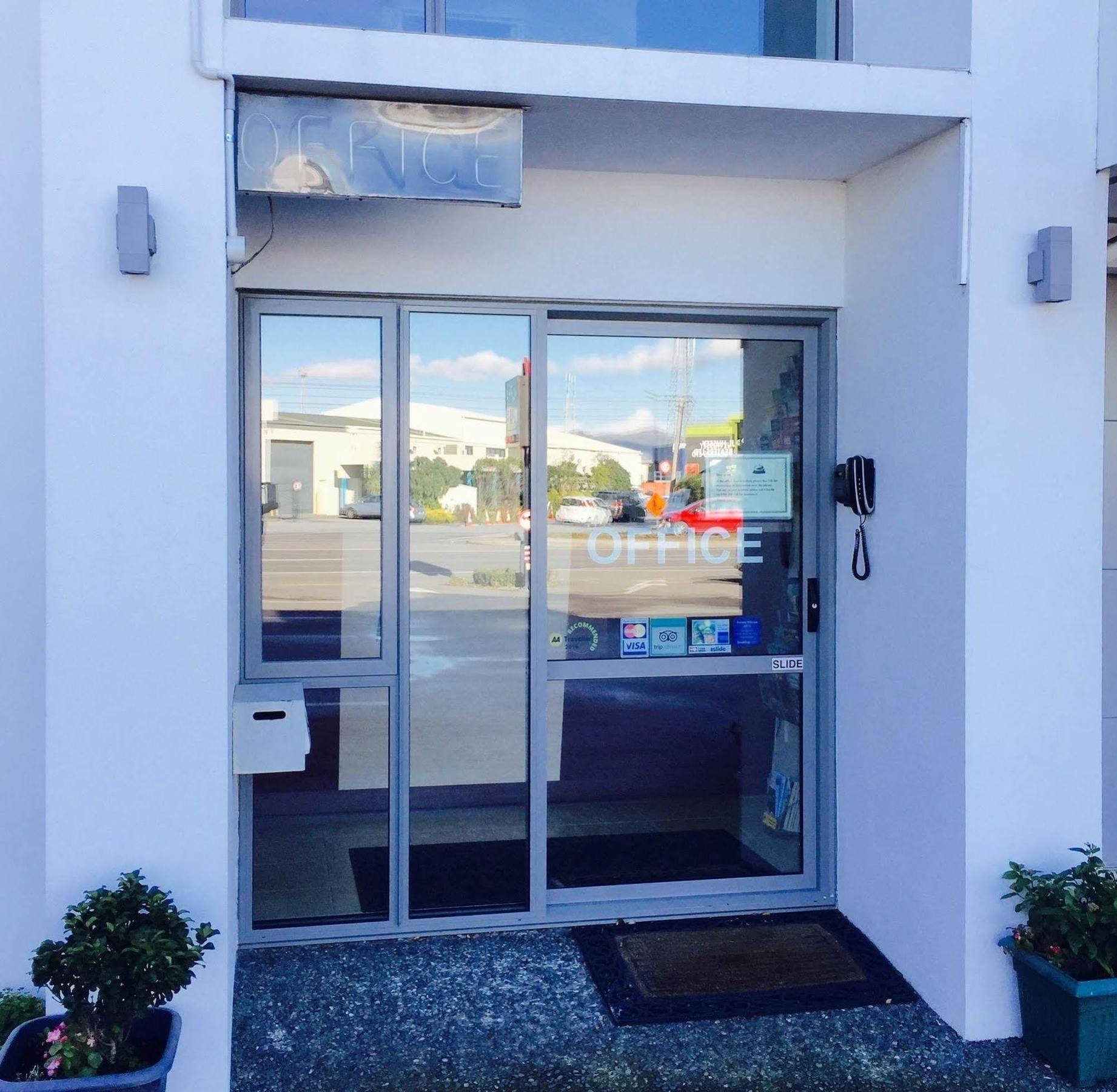 Alpha Motel Christchurch Exterior photo